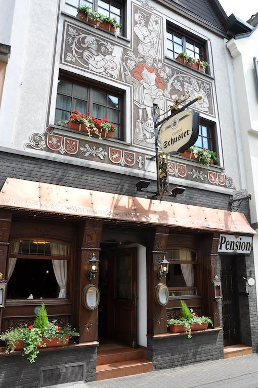 Hotel Gasthof Schuster Und Gaestehaus Рюдесхайм-на-Рейне Экстерьер фото